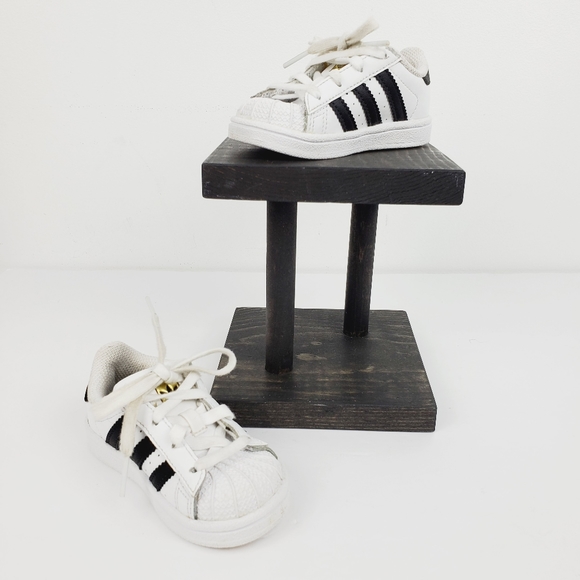 Adidas Superstar Kids Lace-up Age 5K EUC - Picture 2 of 10